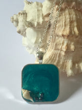 Load image into Gallery viewer, Square Sea Blue Pendant with seashell
