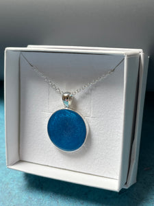 Mini round sea blue resin pendant