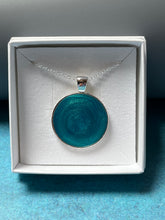 Load image into Gallery viewer, Mini aquamarine pendant
