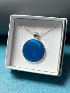 Medium Deep blue pendant